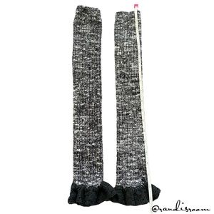 EUC Women’s Knit Ruffled Lace Trim Gray & Black Stretchy 20” Leg Warmers